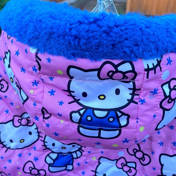 Hello Kitty Sanrio Girls 6 Reversible Puffer Jacket Pink Blue Cute Coat Size 6 - Picture 8 of 12